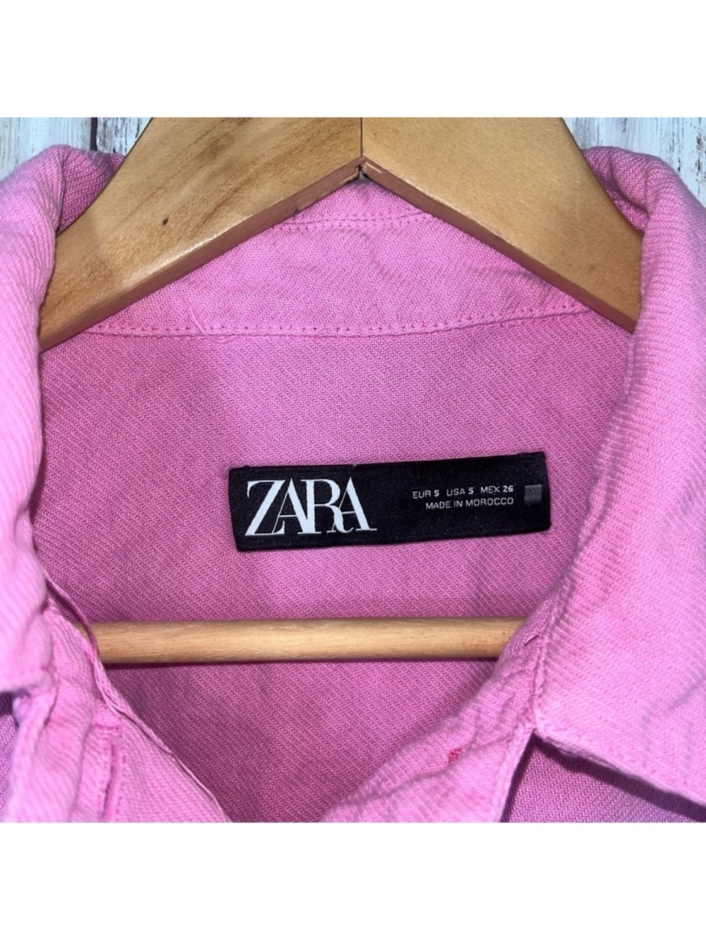 Zara Pink Cropped Denim Jacket Raw Hem Boxy Utility Jean Jacket Women’s S - Picture 6 of 8